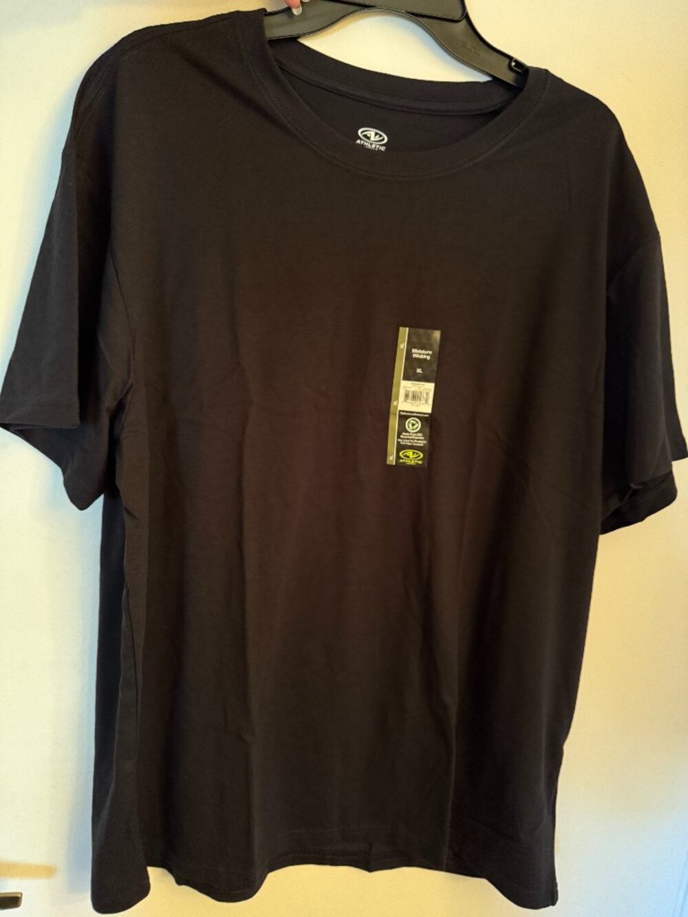 Athletic Works Mens Moisture Wicking Tee Black Size XL New with Tags